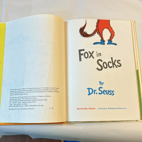 🎉2/15.00🎉 Fox in Socks , Dr Seuss , rare find, cover top shown, pages clean - Picture 7 of 14
